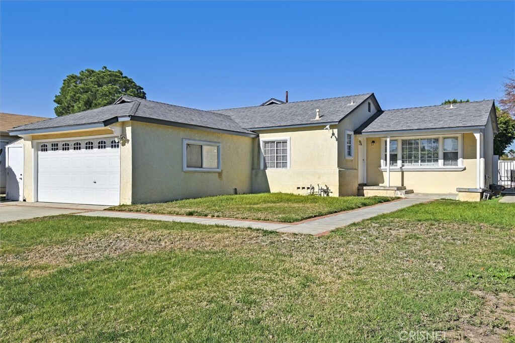 16701 Labrador Street  Northridge CA 91343 photo