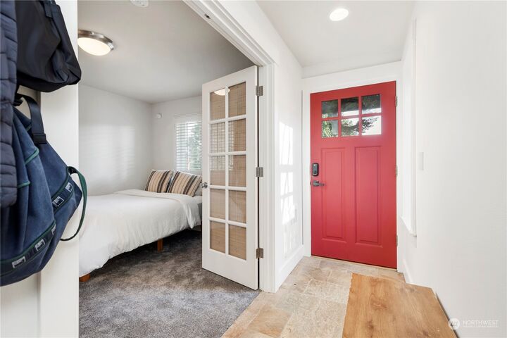 Property Photo:  1833 26th Avenue  WA 98122 