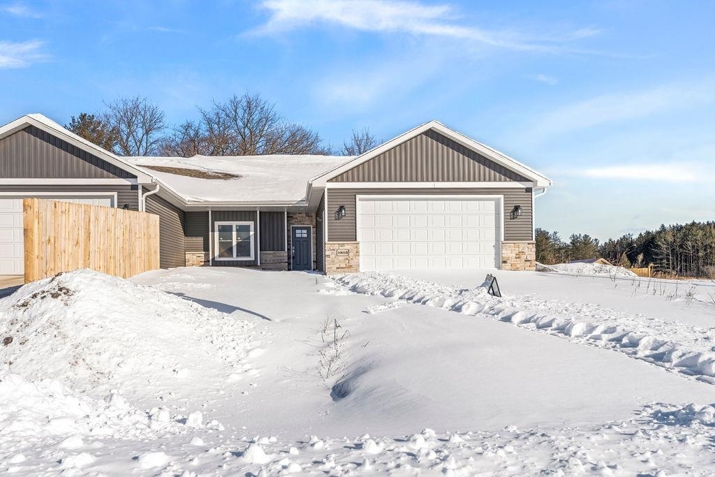 Property Photo: 1001B Mill Pond Circle WI 54983