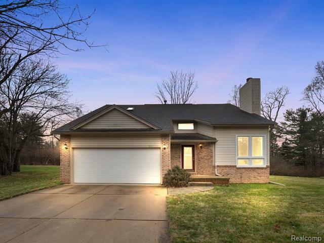 Property Photo: 173 Cloverport Avenue MI 48307
