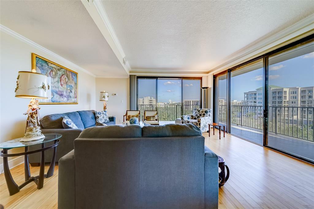 Property Photo: 8 Belleview Boulevard 703 FL 33756