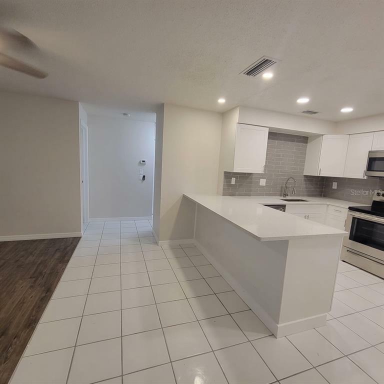 Property Photo: 236 Harbor Drive S 203 FL 34285
