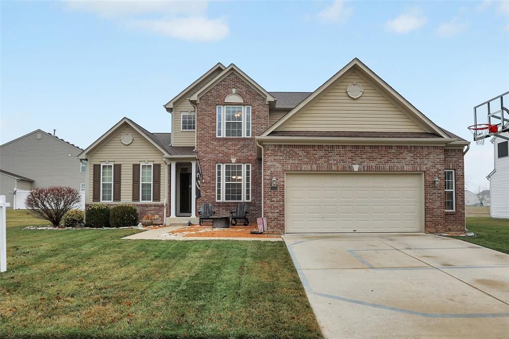 Property Photo: 8372 Charleston Way IN 46123