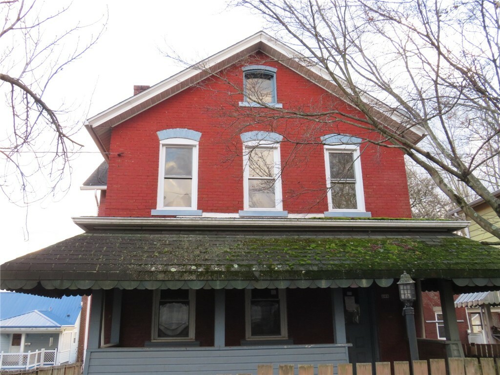 Property Photo:  208 Floral Ave  PA 15656 