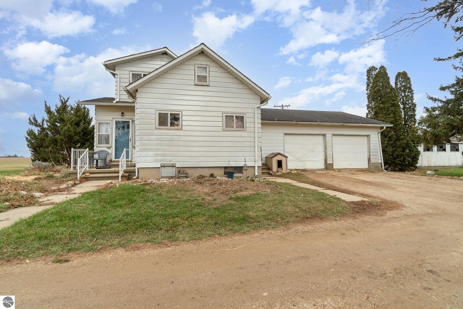 Property Photo:  4160 Rich Road  MI 48856 