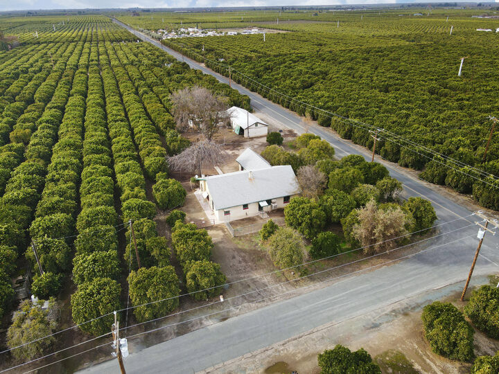 719 Aster Avenue  Lindsay CA 93247 photo