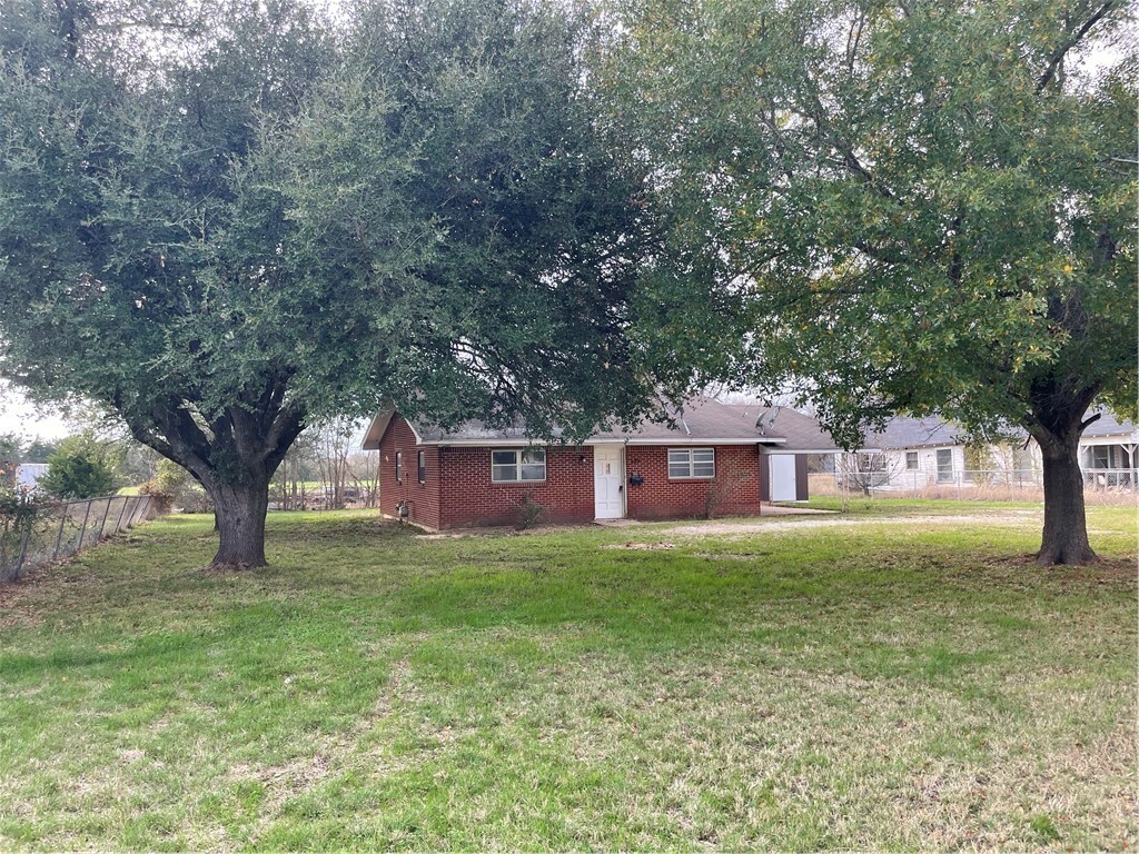 Property Photo:  133 Fm 1246  TX 76687 