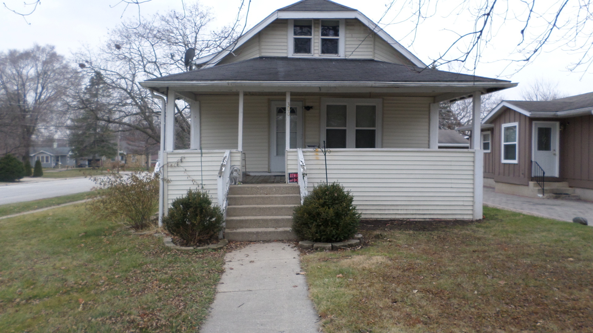 Property Photo: 300 N Melrose Avenue IL 60123
