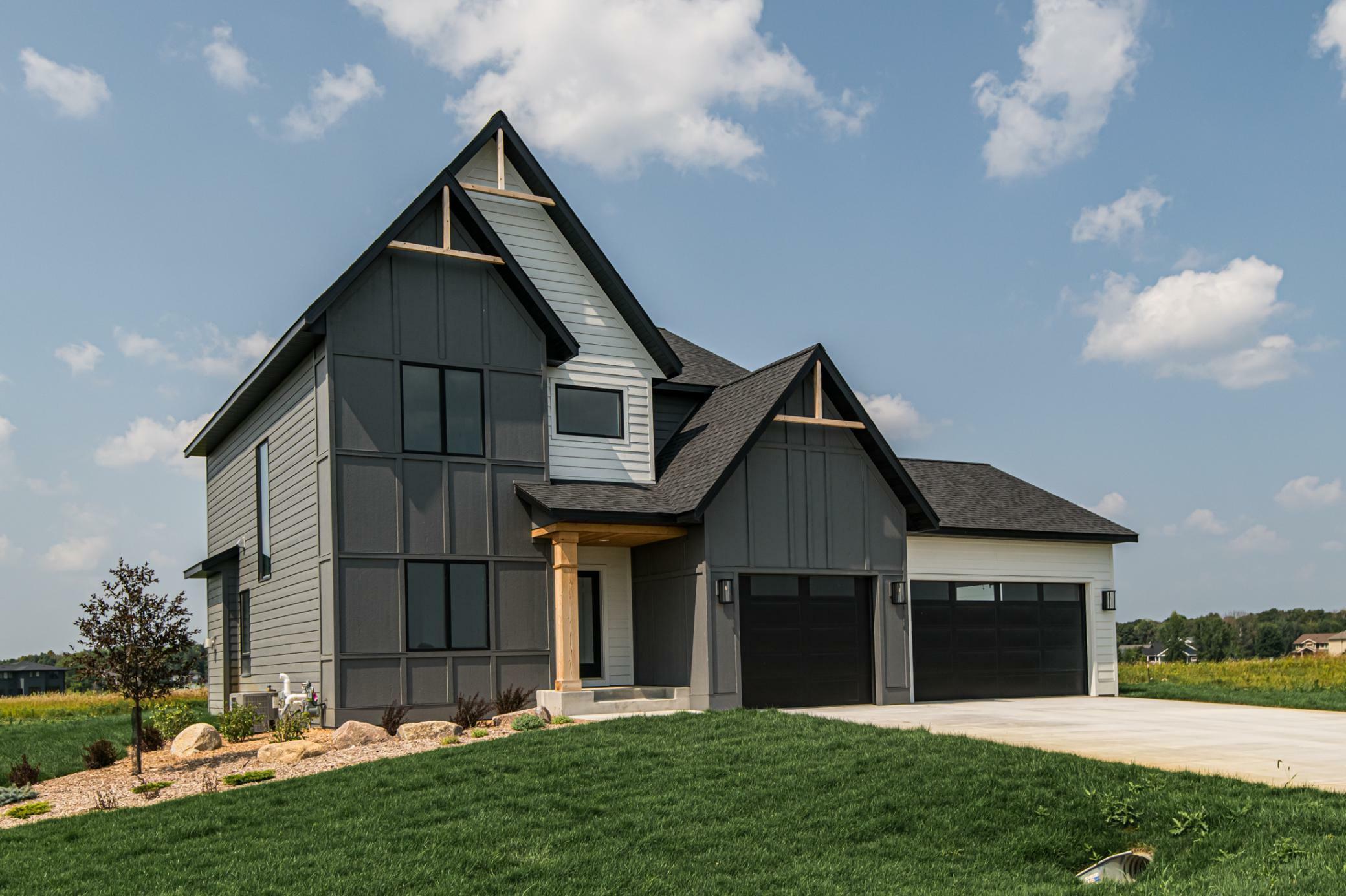 2811 Wildflower Lane SW  Rochester MN 55902 photo