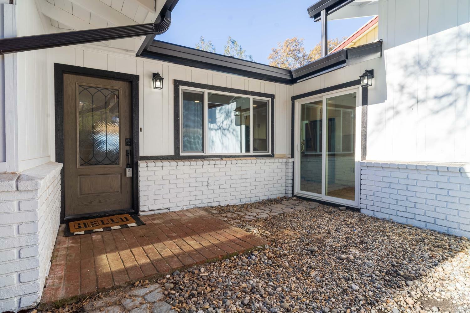 Property Photo:  306 Lakeview Court  CA 95423 