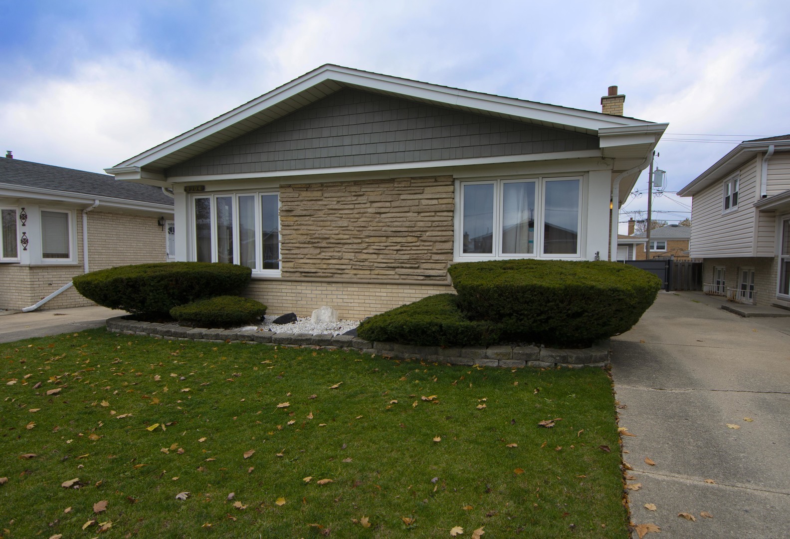 8304 W Maple Avenue  Norridge IL 60706 photo