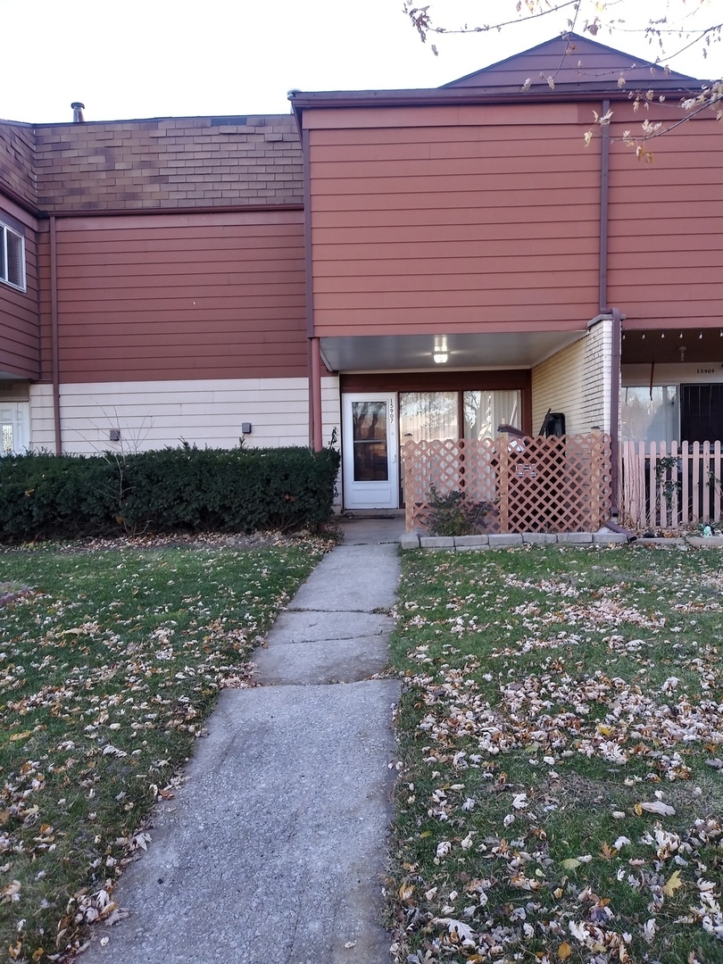 Property Photo:  15907 Debra Drive 15907  IL 60452 