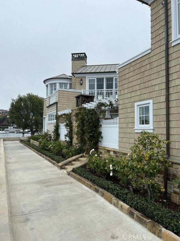 Property Photo:  351 E Bay Front  CA 92662 