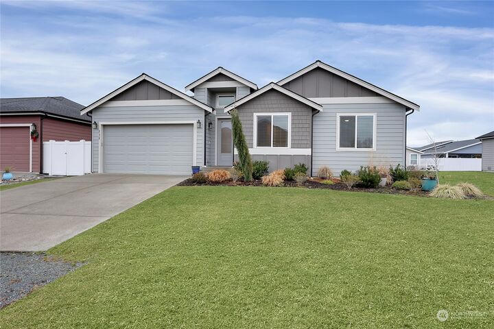 Property Photo:  816 Cedar Lane SW  WA 98360 