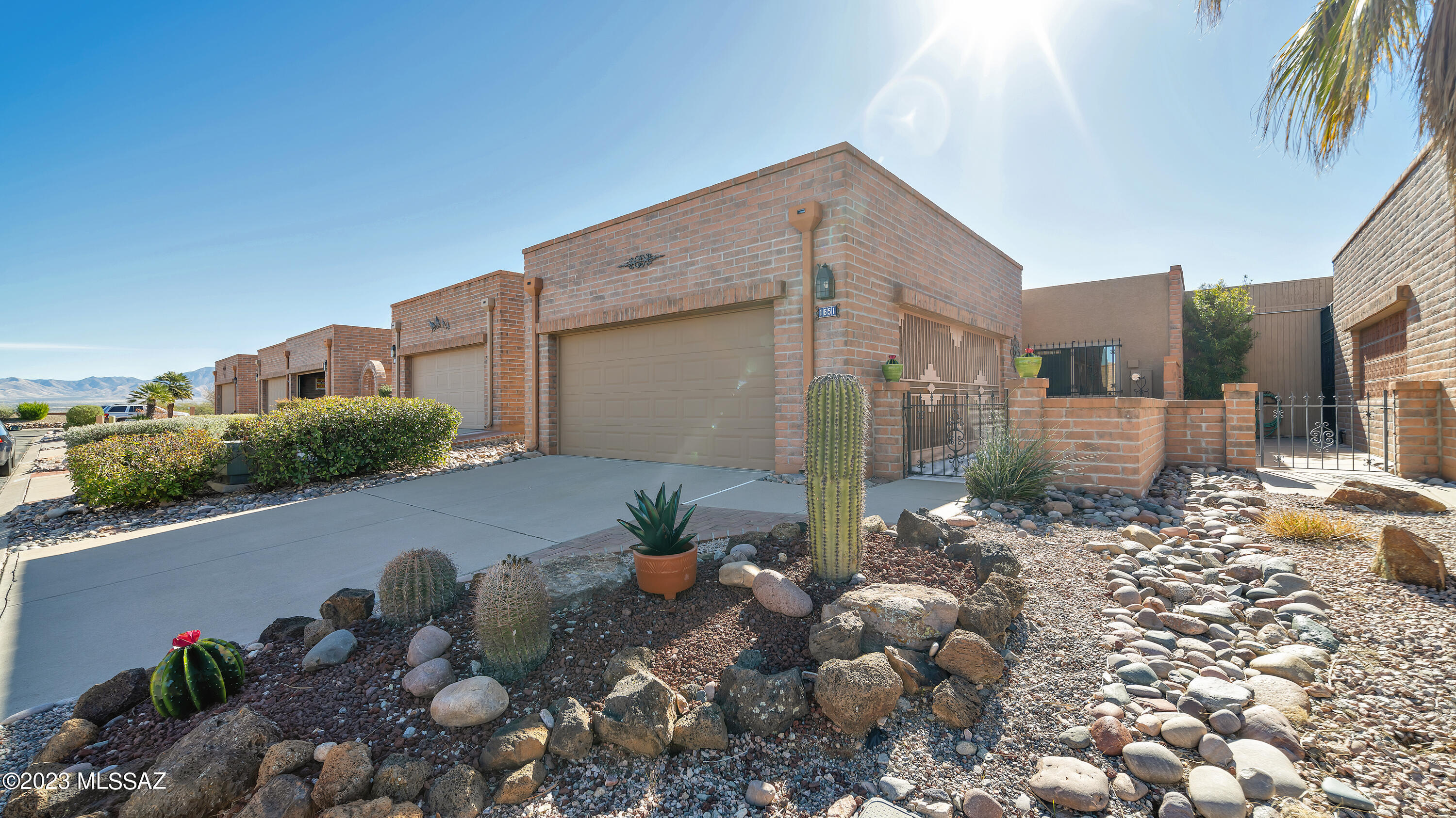 Property Photo: 1651 W Calle Del Grajo AZ 85622