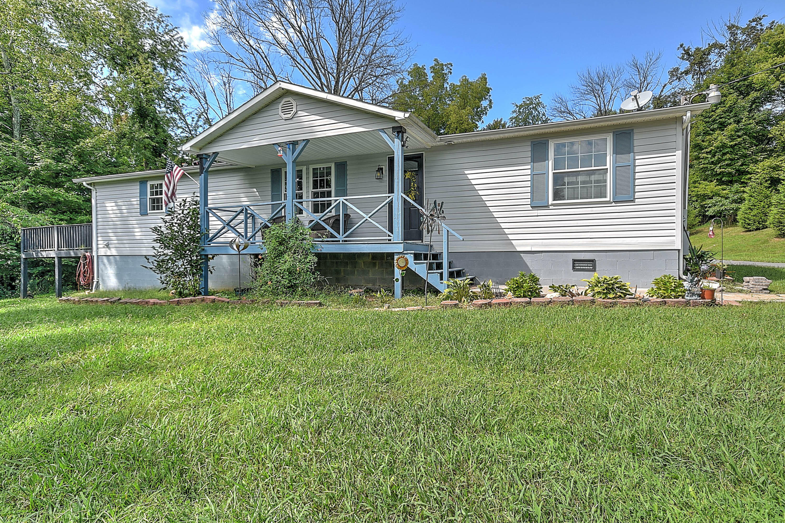 Property Photo:  756 Bluff Road  TN 37664 