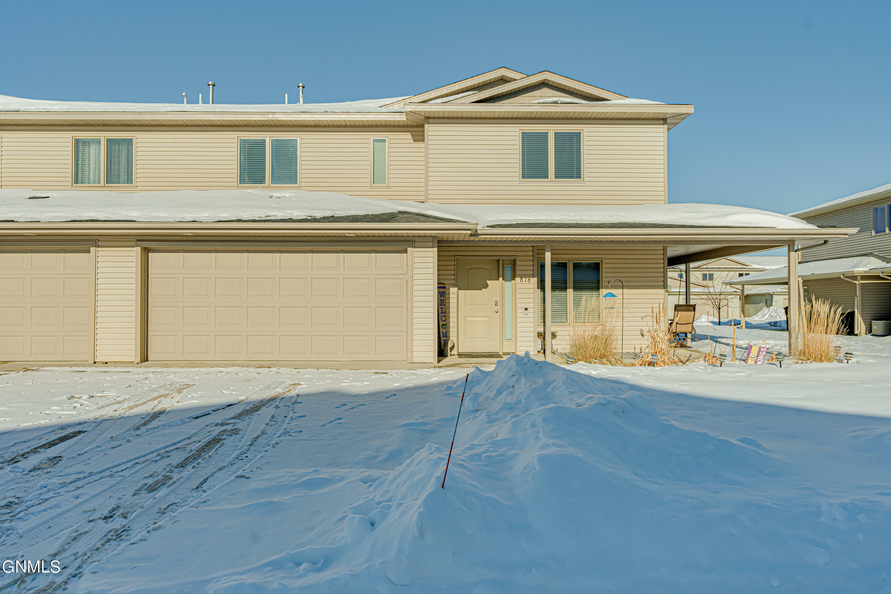 Property Photo:  816 Compass Lane  ND 58504 