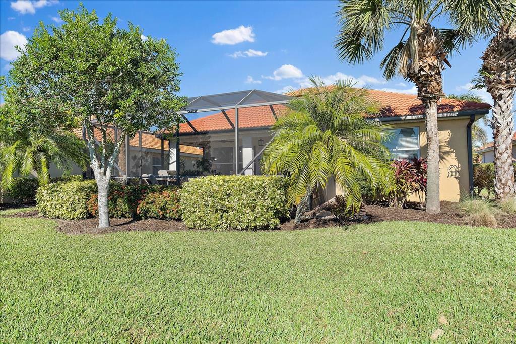 Property Photo:  117 Treviso Court  FL 34275 