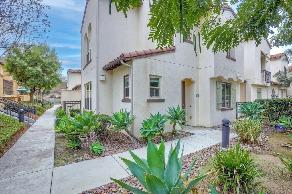 Property Photo: 1710 Fairlead Avenue CA 92011