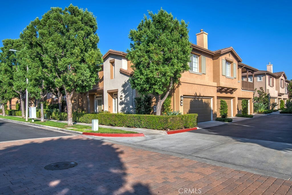 Property Photo: 54 Ardmore CA 92602