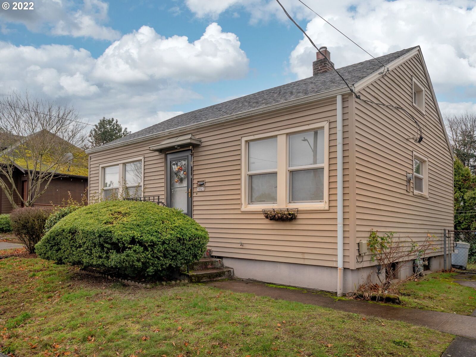 Property Photo:  5827 NE 8th Ave  OR 97211 