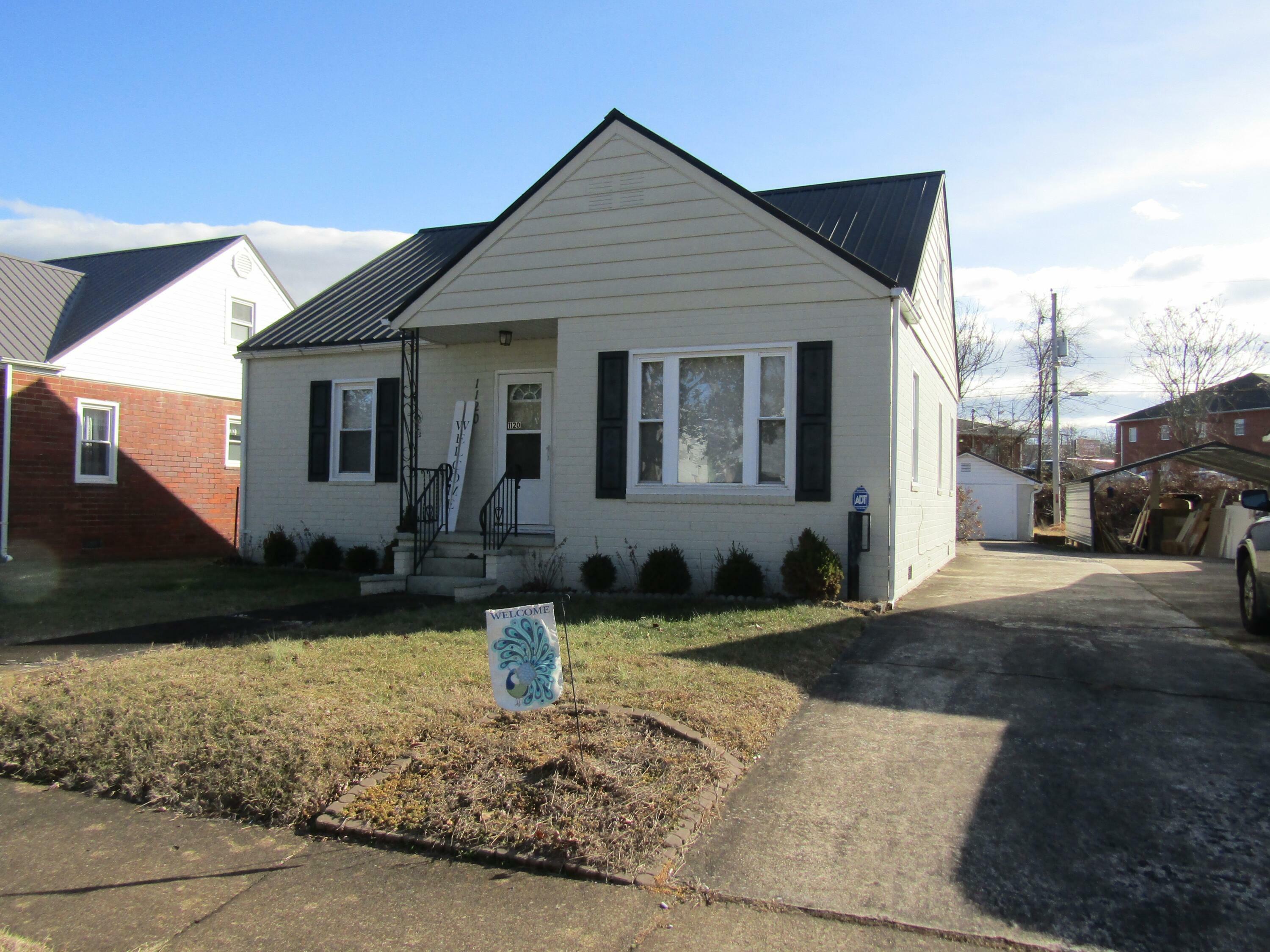 Property Photo:  1120 Lomax Street  TN 37660 