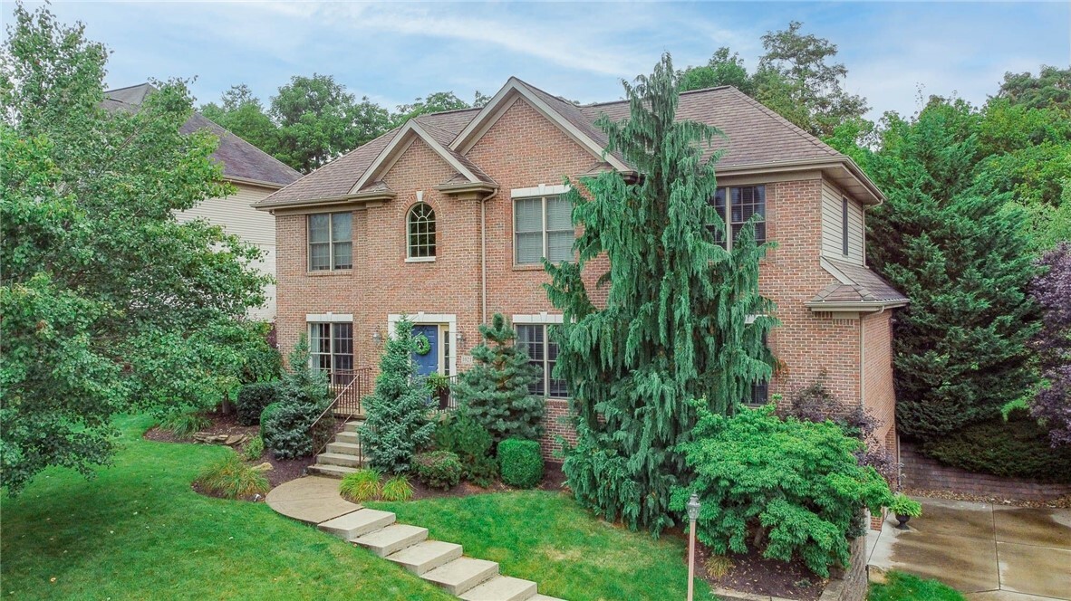 Property Photo: 1021 Highland Drive PA 15317