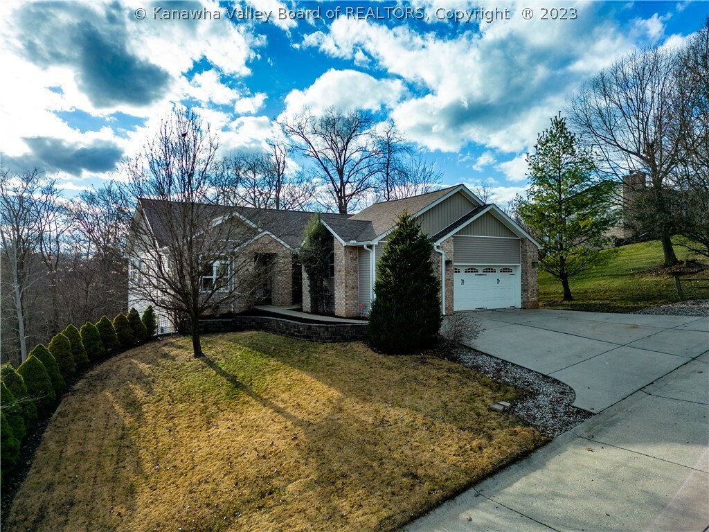 Property Photo: 119 Walnut Street WV 25143