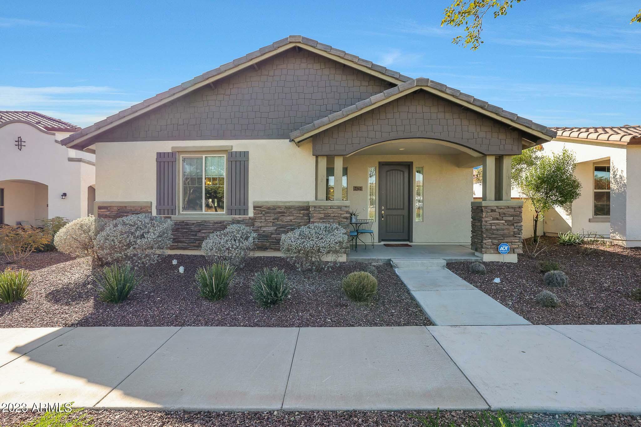 Property Photo:  2342 N Delaney Drive  AZ 85396 