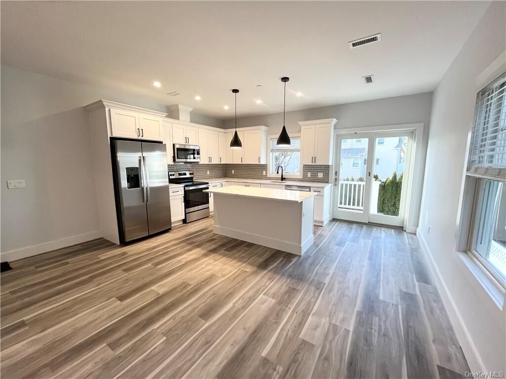 Property Photo: 195 Park Avenue B NY 10604