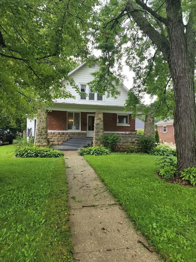 Property Photo:  816 S Park Boulevard  IL 61032 