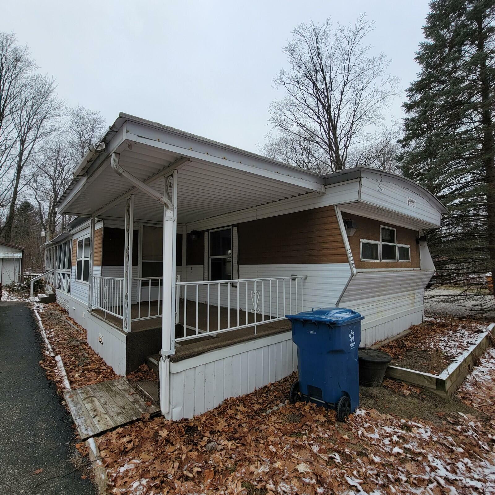 Property Photo:  309 Northway Drive  MI 48629 