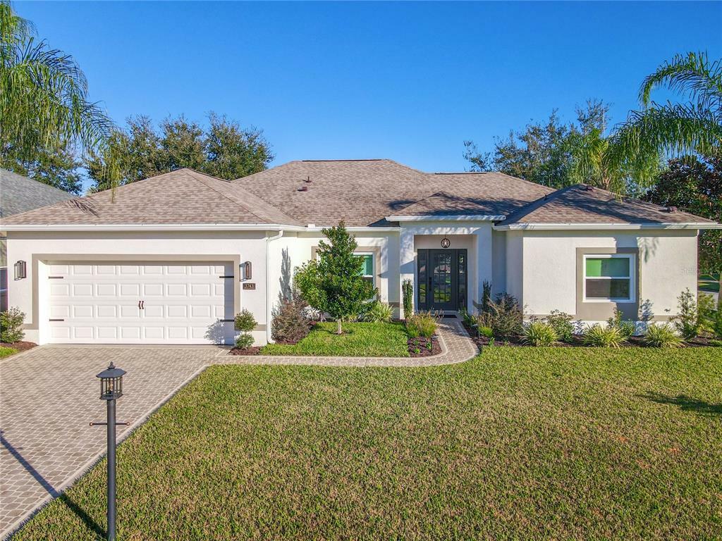 Property Photo:  3743 Mulberry Grove Loop  FL 34748 