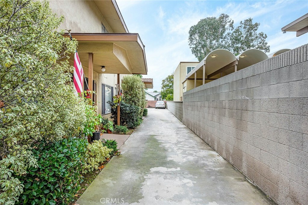 Property Photo: 265 Molino Avenue CA 90803