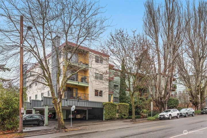 3635 Fremont Avenue N 102  Seattle WA 98103 photo