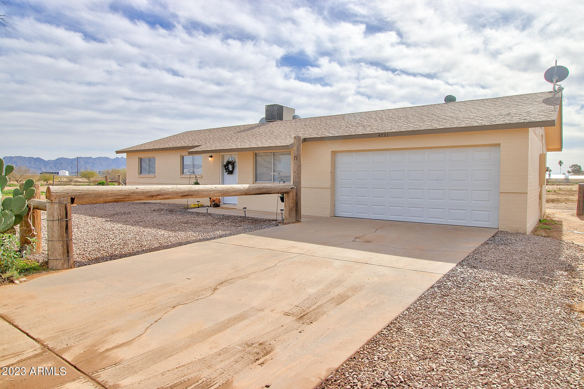 Property Photo: 4731 E Stallion Drive AZ 85131