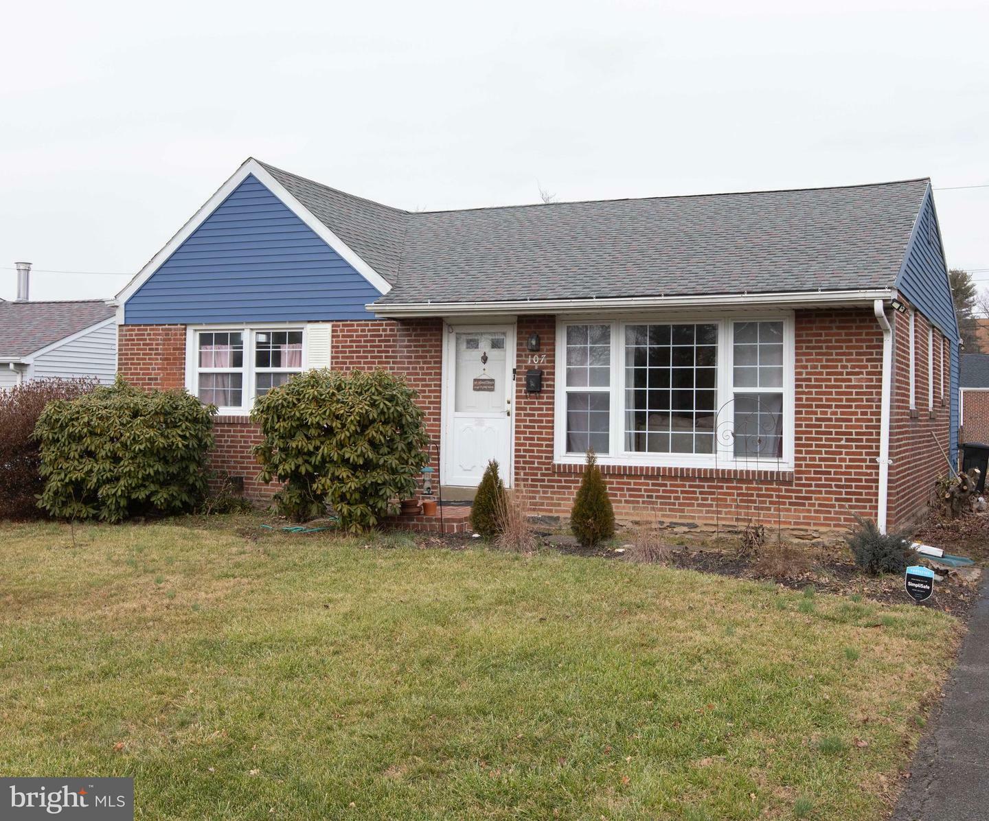 Property Photo:  107 Valley View Road  PA 19401 