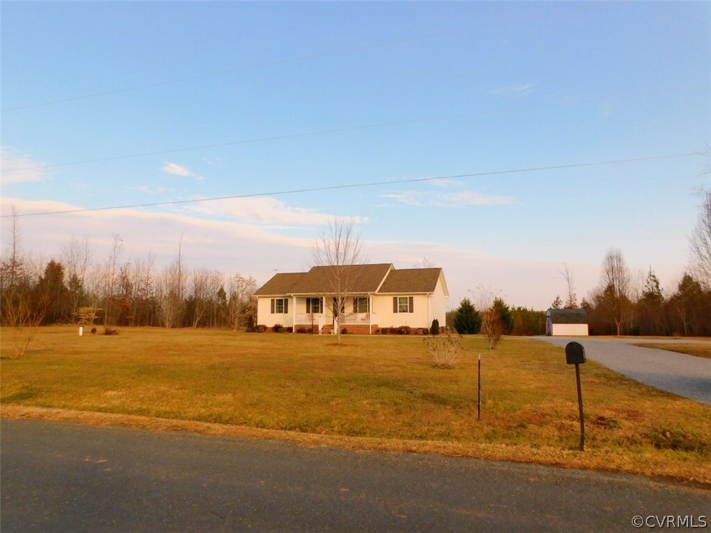 Property Photo:  566 Fanny White Road  VA 23921 