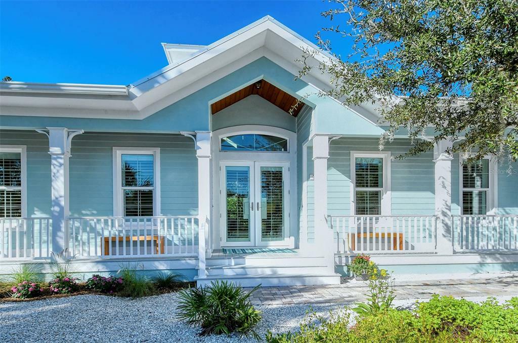 Property Photo:  4035 Sarasota Avenue  FL 34234 