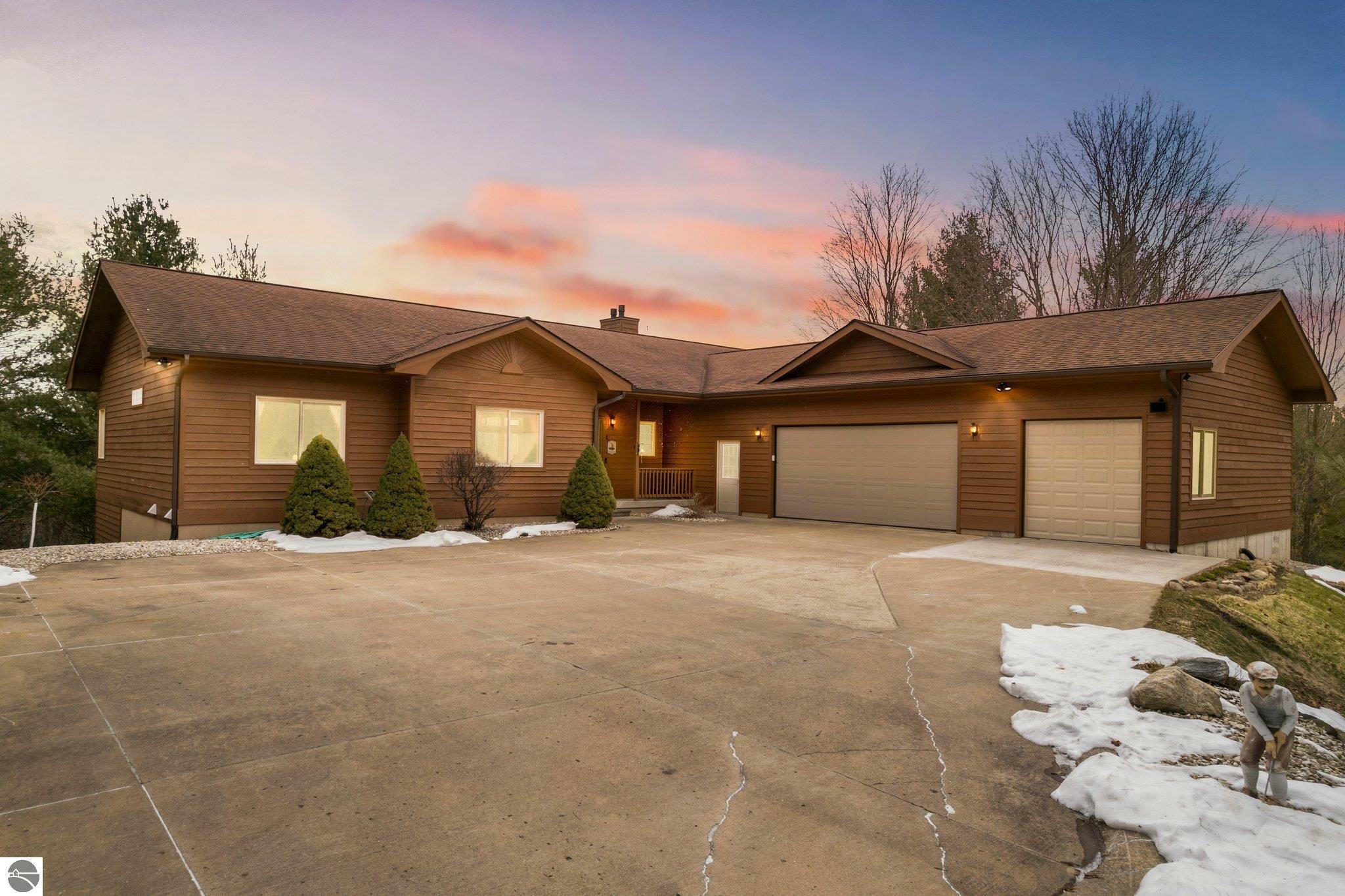 Property Photo:  4110 Saddlebrook Path  MI 49615 