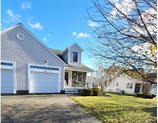 Property Photo: 14 Fox Run Rd 14 MA 01504