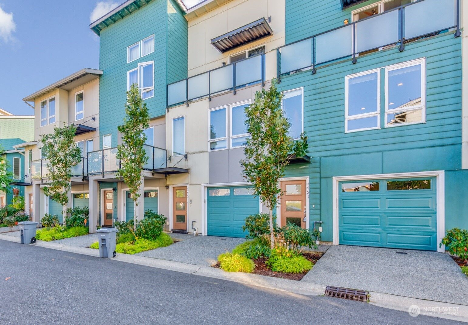 Property Photo:  3521 NE 146th Place  WA 98155 