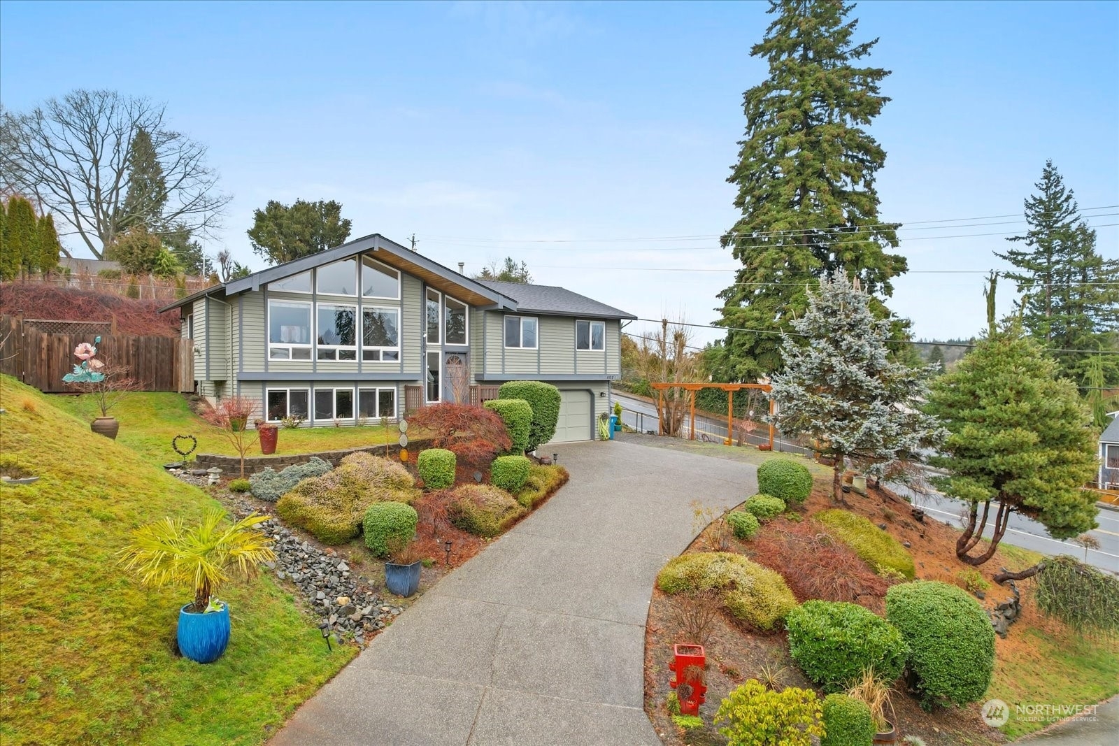 Property Photo:  402 9th Street  WA 98290 