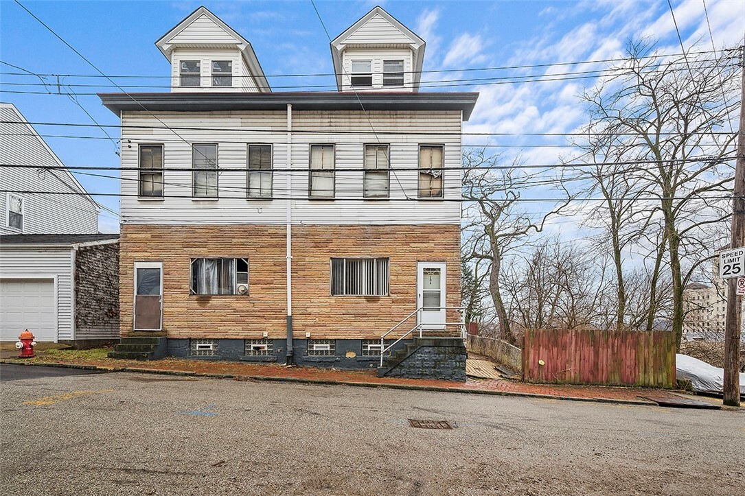 Property Photo:  106 Fountain St  PA 15212 