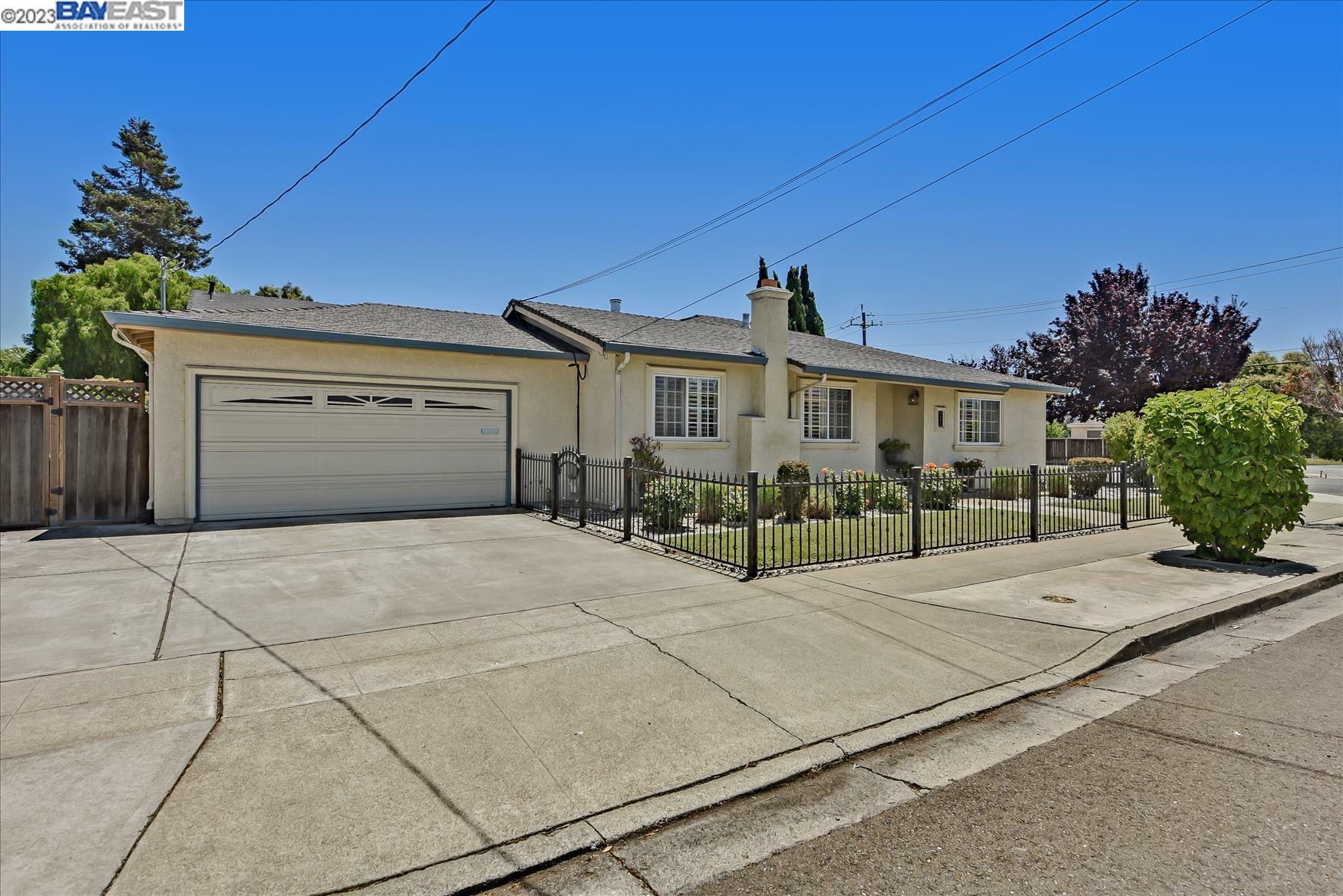 Property Photo: 6974 Rochelle Ave CA 94560