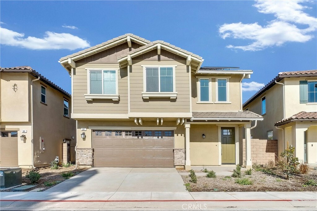 Property Photo:  881 Campbell Way  CA 91768 