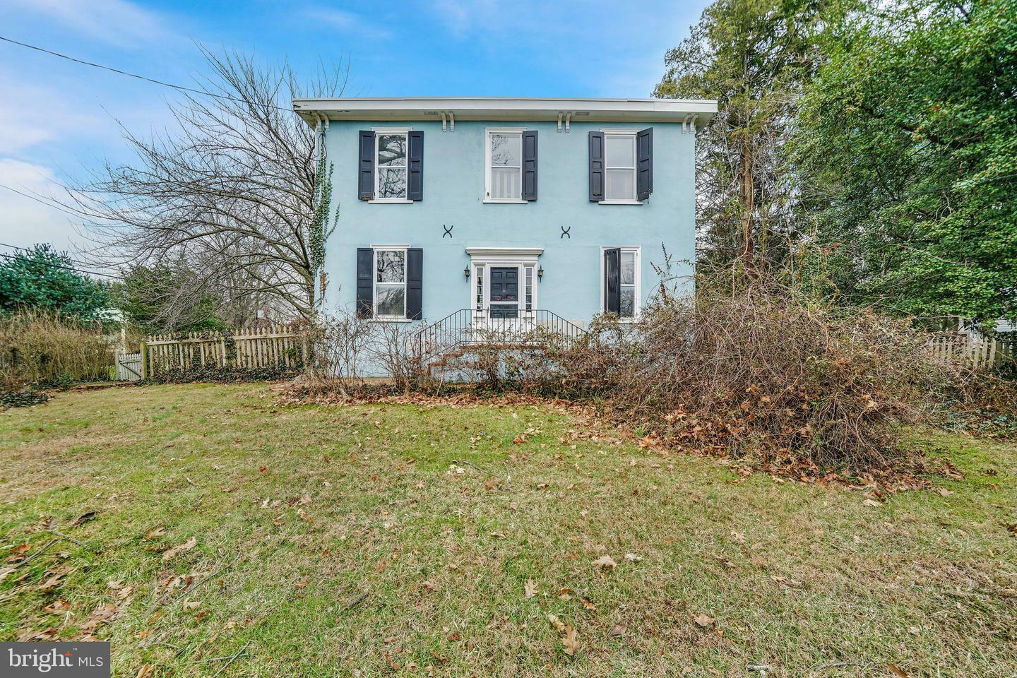 Property Photo:  301 N Providence Road  PA 19086 