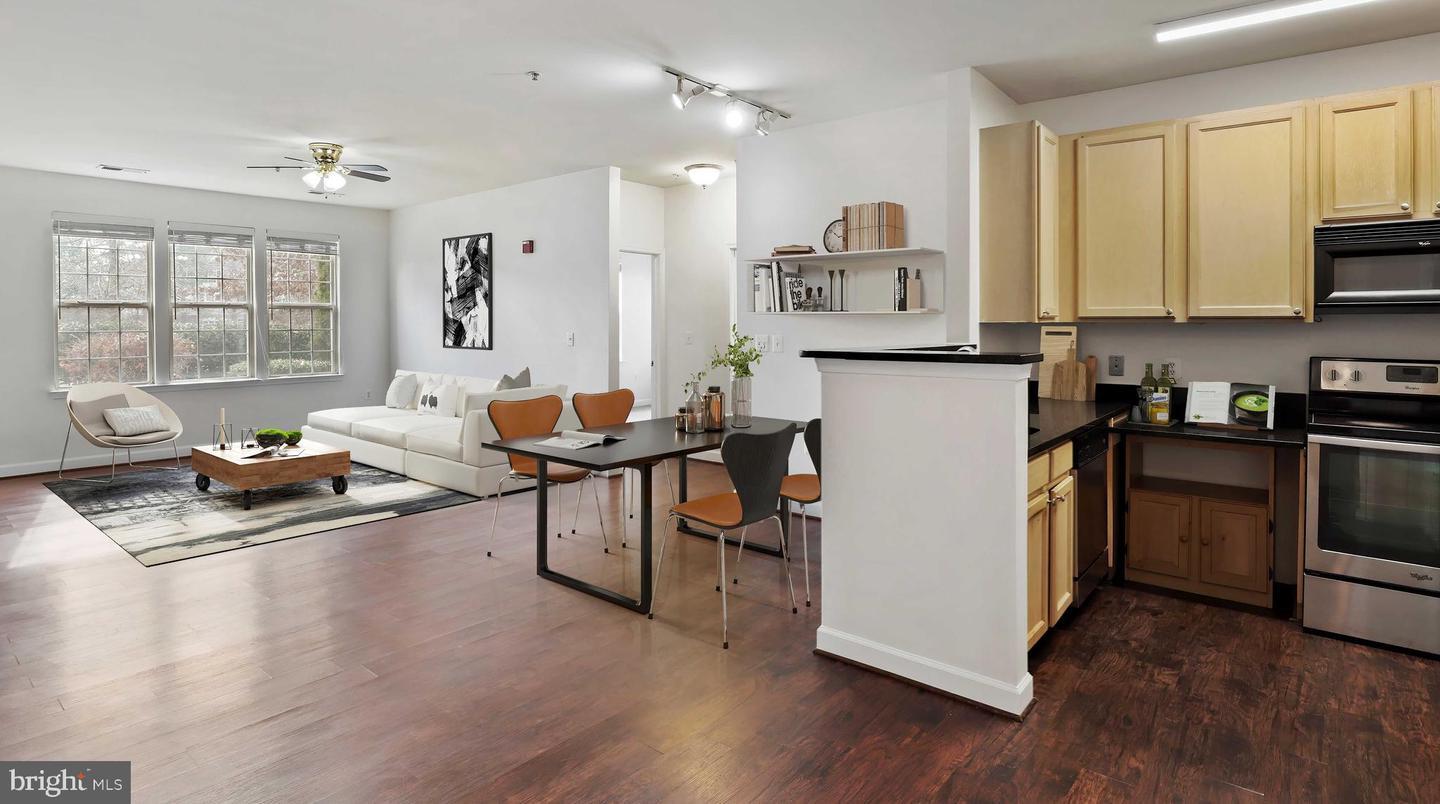 Property Photo: 42481 Rockrose 102 VA 20148