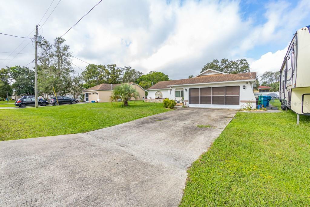 Property Photo:  2025 Carson Avenue  FL 34608 