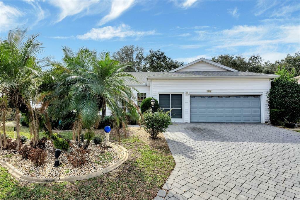 Property Photo:  4853 Sawgrass Lake Circle  FL 34748 